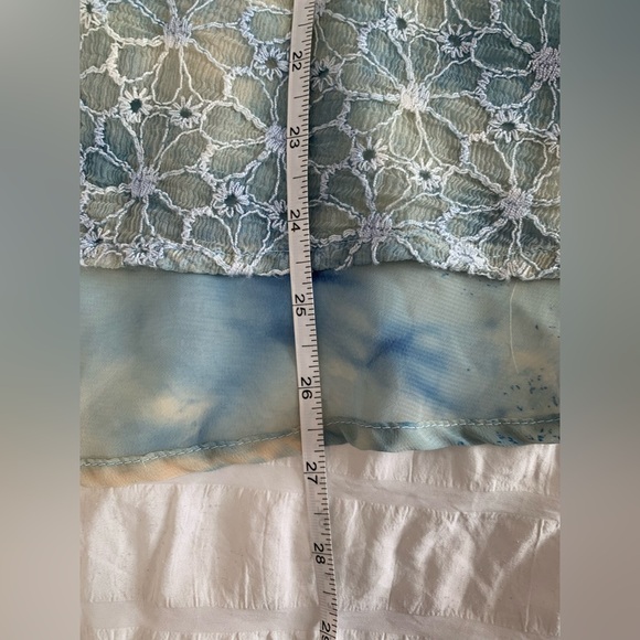 NWT Aratta Powder Blue Lace V-Neck Floral Overlay Silk Blouse - Picture 11 of 16